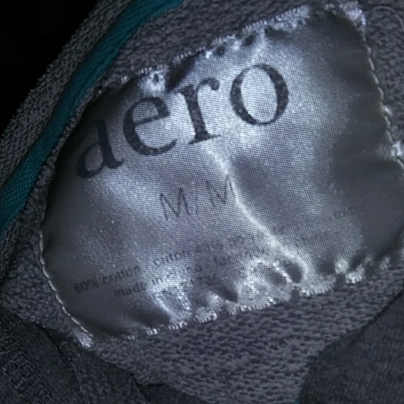 sweater - Picture 2 of 2